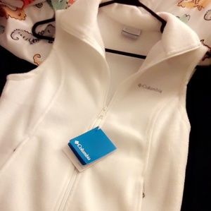 Columbia vest
